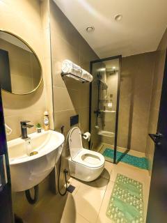 Westlands Serviced Studio with Pool, Gym and Fast WiFi - 8