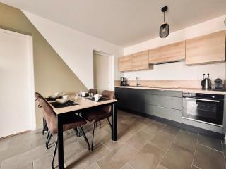 Appartement Élégant avec Loggia & Parking Privé - 1