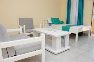 Sunny Sands Beach Apartment 3 - 5