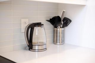 Downtown Hideaway Peaceful and Trendy - 8