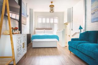Bijou Retreat 2 mins from Beach - - 0
