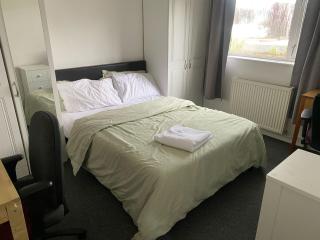 E House - Great Gaddesden - 1