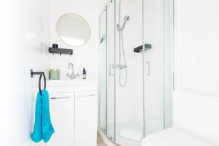 Bijou Retreat 2 mins from Beach - - 8