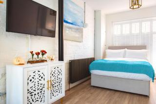 Bijou Retreat 2 mins from Beach - - 2
