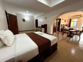 Isamilo Grand Hotel - 7