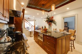 Walk to Beach St Thomas Condo with Balconies - St Thomas - 5