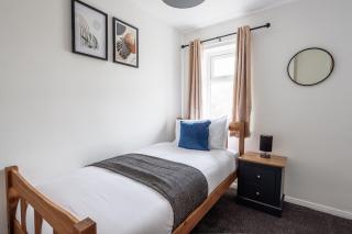 Enjoy 4 Br House Perfect For Family Friends & Work - Stockton-on-Tees - 8