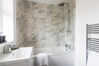 Enjoy 4 Br House Perfect For Family Friends & Work - Stockton-on-Tees - 1