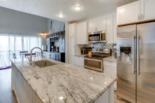 Boat and Fish Gem with Water Views on Lake Livingston - 4