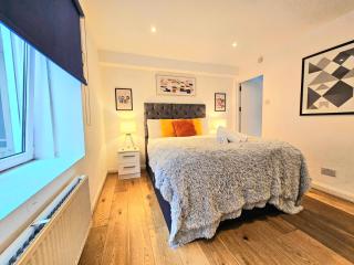 Charming Hyde Park Private Accommodation with Back Patio by Lancaster Gate and Paddington Station - Londra - 9