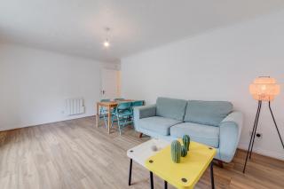 Perfect for 6 - 2 Bedroom 2 Bathroom Apartment by the famous Hammersmith Riverside - Londra - 4