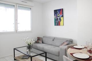 Bright apartment near Paris Montmartre - 0