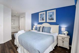 Gorgeous Lake View Deluxe Condo The Shores 5638 - 9