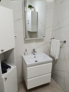 Floresti Apartment with Parking - 6