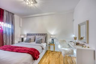 Lina Gold - Zagreb - 2