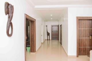 Deluxe Indulgence Hotel & Suites - Mama - 9