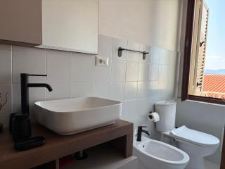 Relax & Sunshine - Modern 2BR Apartment, 100m2, nature view, 30 min from San Teodoro - Ideal for families, groups & Smartworkers - 5