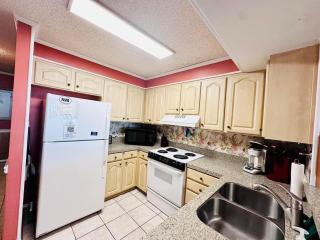 Tilghman Beach and Racquet Club 122 - 3