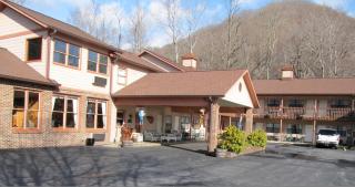 Jonathan Creek Inn and Villas - Maggie Valley - 2