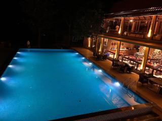 Neeli Betta Retreat-with Mountain view And Pool - Chikmagalur - 6
