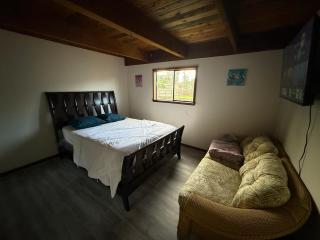 Tranquil, Inviting, and Unique Cedar Cabin Home with Modern Finishes, Smart TV's, and WIFI! - Fort Pierce - 8