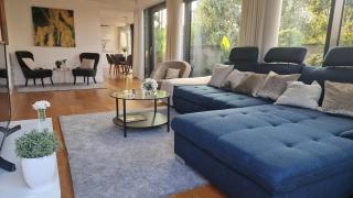 Penthouse Apartment, Full Height Floor to Ceiling Glazing, Tower Bridge, Free Parking, Air Conditioning - 0