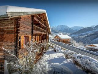 Chalet Cashmere Spirit - OVO Network - 7