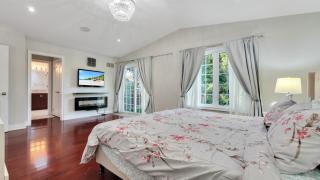 Cozy Luxurious Villa in Toronto - 8