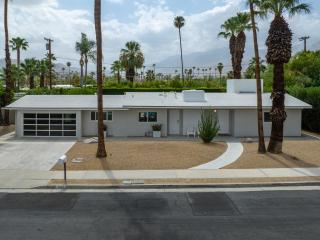 10 Palms by ACME House Company - 1