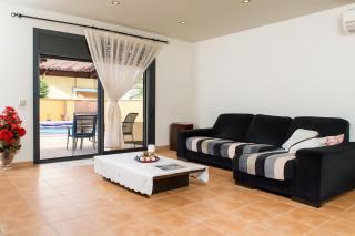 Sario Beach Villa - Casa con encanto equipada con piscina de agua salada y jacuzzi - 6