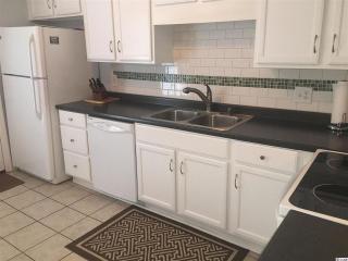 NEW! Private 2BR Large Kitchen Close to Ocean! - Myrtle Beach - 9