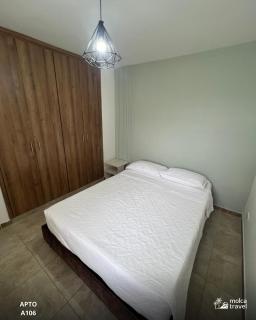 Alojamiento Familiar para 21 en La Tebaida a 5min del Aeropuerto - Con 4 Pisincas - 3 Jacuzzi - By Molca Travel - Armenia - 4