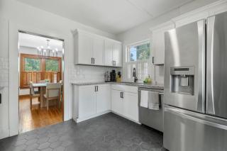 3 Bed 1 5 Bath Home in College Hill By Hospital - 4
