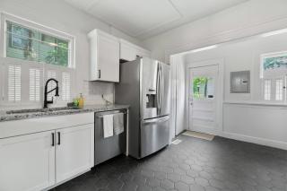 3 Bed 1 5 Bath Home in College Hill By Hospital - Wichita - 3