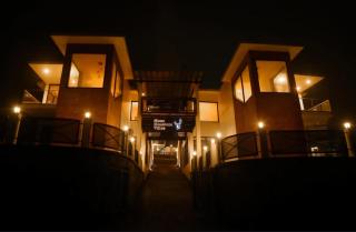 Moon Mountain Villas - 0