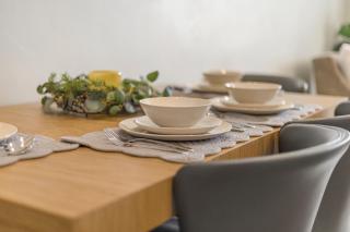 Falls & Fields-Stylish Stay in the Heart of Idaho Falls - 6