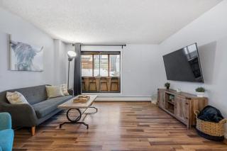 Downtown Condo near Stampede - Calgary - 3