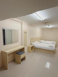 Easy hostel-hotel, 1 min from train station - 7