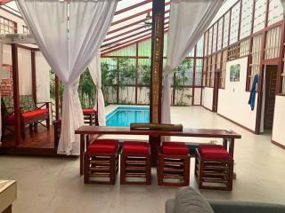 Uva Blue Villas - Pool House - AC, 3 Ensuite bedrooms, 8 guests, Koi Fish Pond - 7