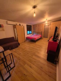 LOGEMENT PRIVE DANS VILLA individuelle - La Celle-sous-Gouzon - 0