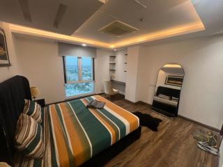 Goldcrest Elegant 3 Bed Apartment - Lahore - 3
