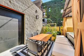 East Lincoln Park Gem Spacious 4 BR - 8