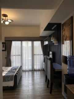 Seans Studio, Spacious with Balcony - Davao - 2