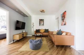 Premium 4BR Apartment near Buda Castle - 5