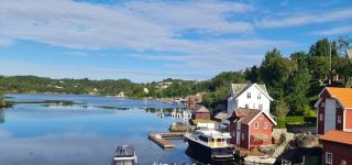 Kids' Marine Paradise Fjord Villa with Boat & Pool Near Bergen - 0