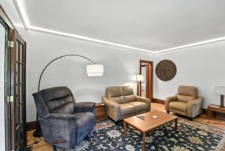 Charming Manville Heights Cottage Retreat home - Iowa City - 1