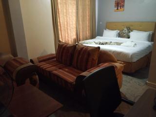 Pink Lounge Suites - 7