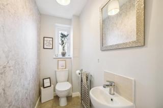JustStay - Luxury 3 Bedroom - Bailleston - 8