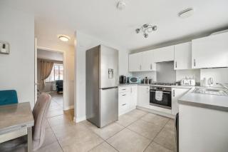 JustStay - Luxury 3 Bedroom - Bailleston - 3