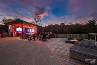 Creekside Oasis - 5BR Retreat with Pool & Hot Tub - 3